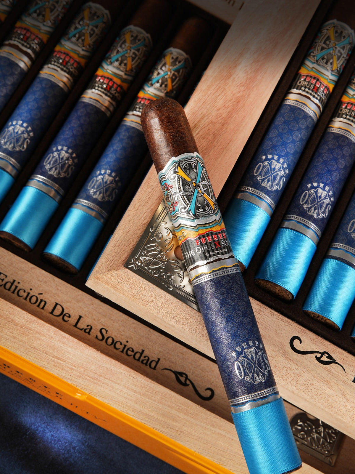 Wood Yellow & Blue Fuente The OpusX Society Cigar Humidor (20 Count)